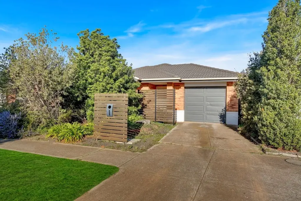 HOME FOR RENT IN WERRIBEE