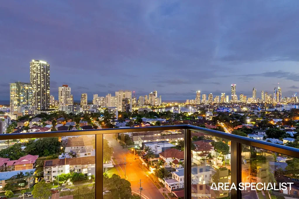 Fully Furnished with Amazing City Skyline Views