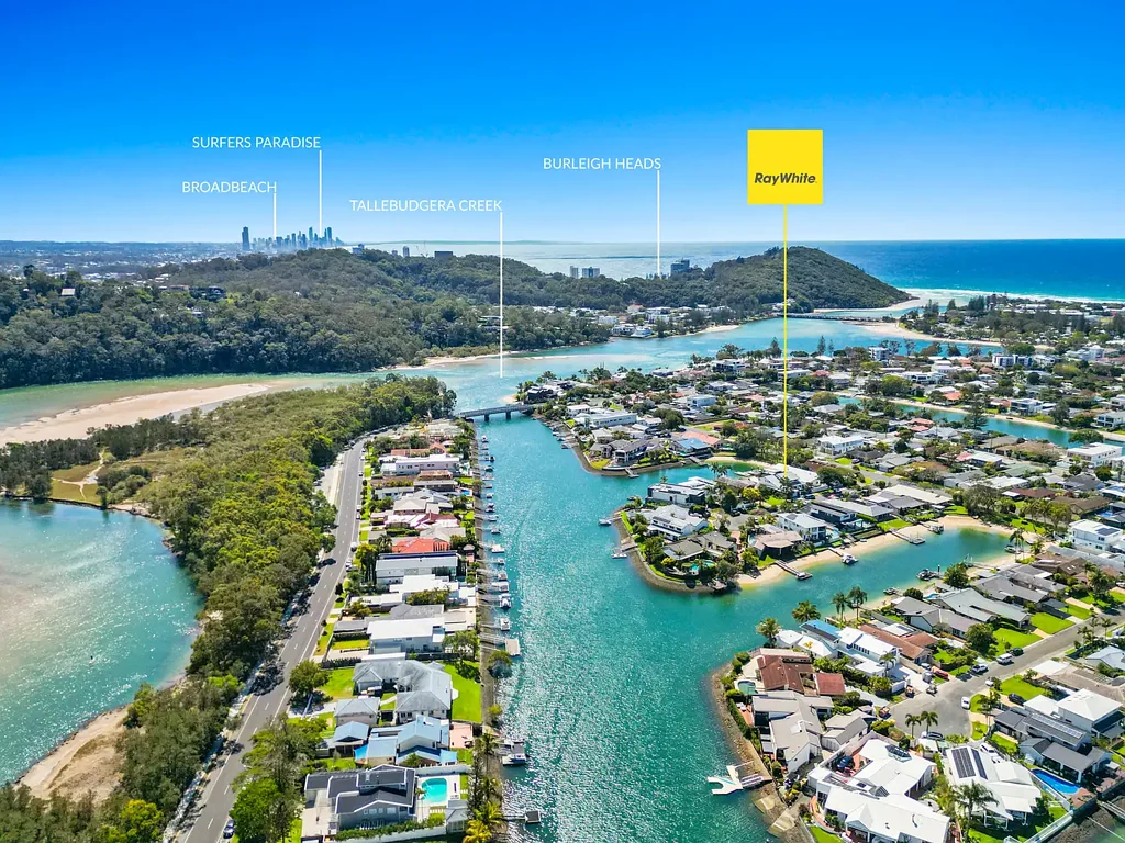 Palm Beach 4ห้องนอน Prestigious Waterfront Living
