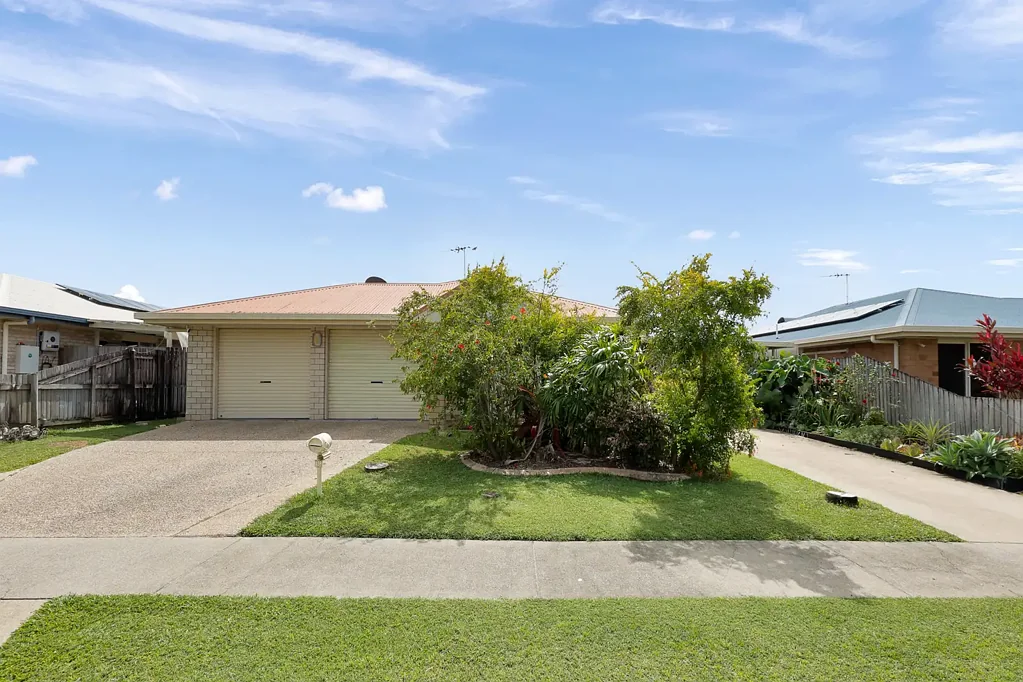 12 Lois Street, Mount Pleasant, QLD 4740