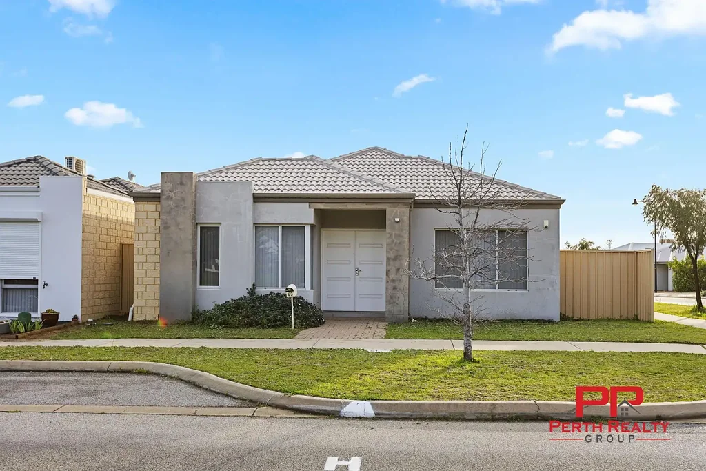 63 Fairbourne Approach, Butler, WA 6036