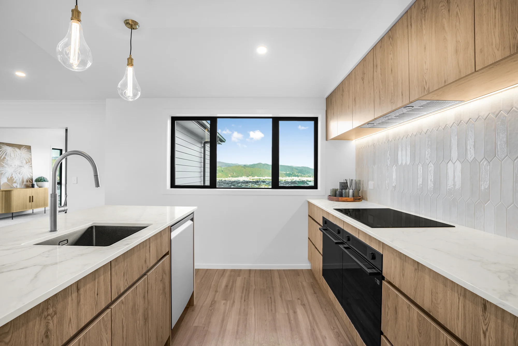 Normandale 4Kwarto Sophisticated Living in Style with Stunning Views