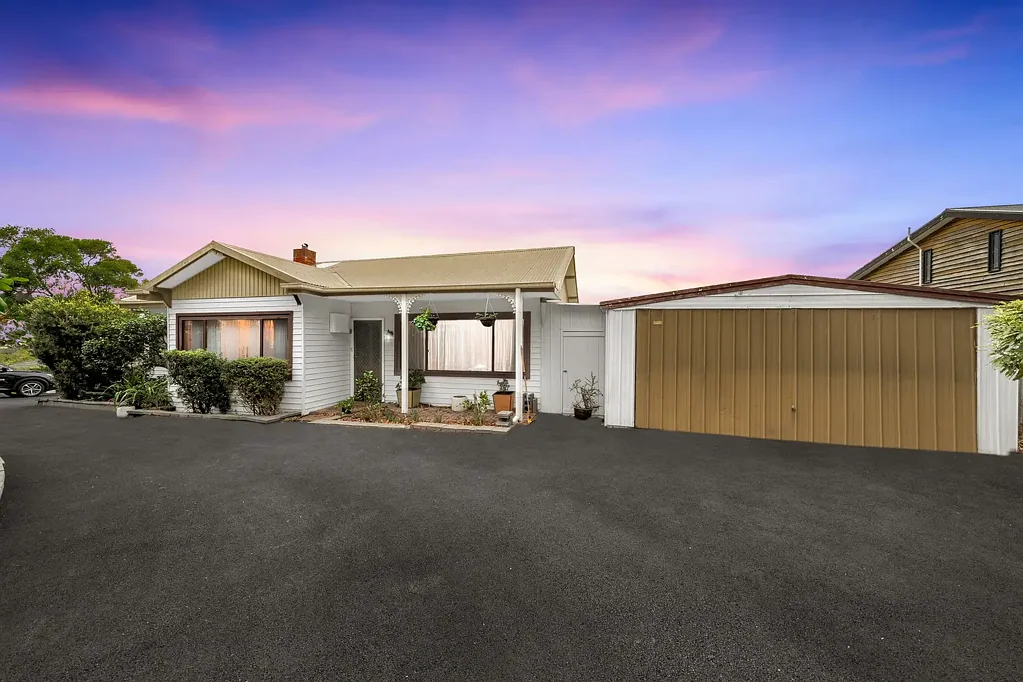 Belgrave South 3房  SHOWSTOPPING VIEW, OUTDOOR LIVING!!