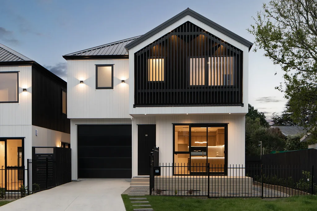 Sunnyhills 4Kwarto Brand-New Family Living in Sought-After Sunnyhills