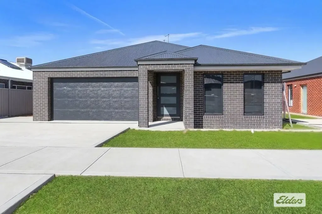 Leneva 4房  Executive Living in the Heart of Kinchington Estate