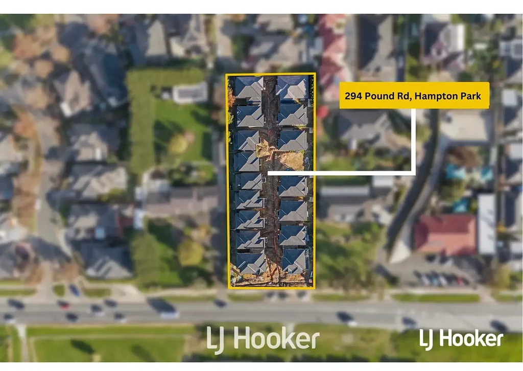 Hampton Park 4房 优越地段 海滨瑰宝 精品小区 安静安全
现代奢居 时尚内饰 双车库 交通便捷
稀缺机会 投资首选 分秒必争！ Prime Opportunity in Hampton Park: Act Fast! Take your pick.
