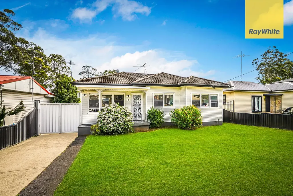 8 Girra Road, Blacktown, NSW 2148