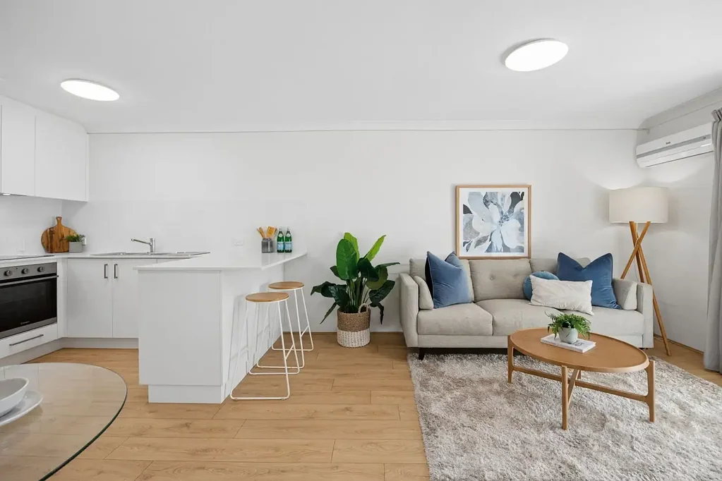 South Perth 2બેડરૂમ On-Trend Designer Renovated Apartment
