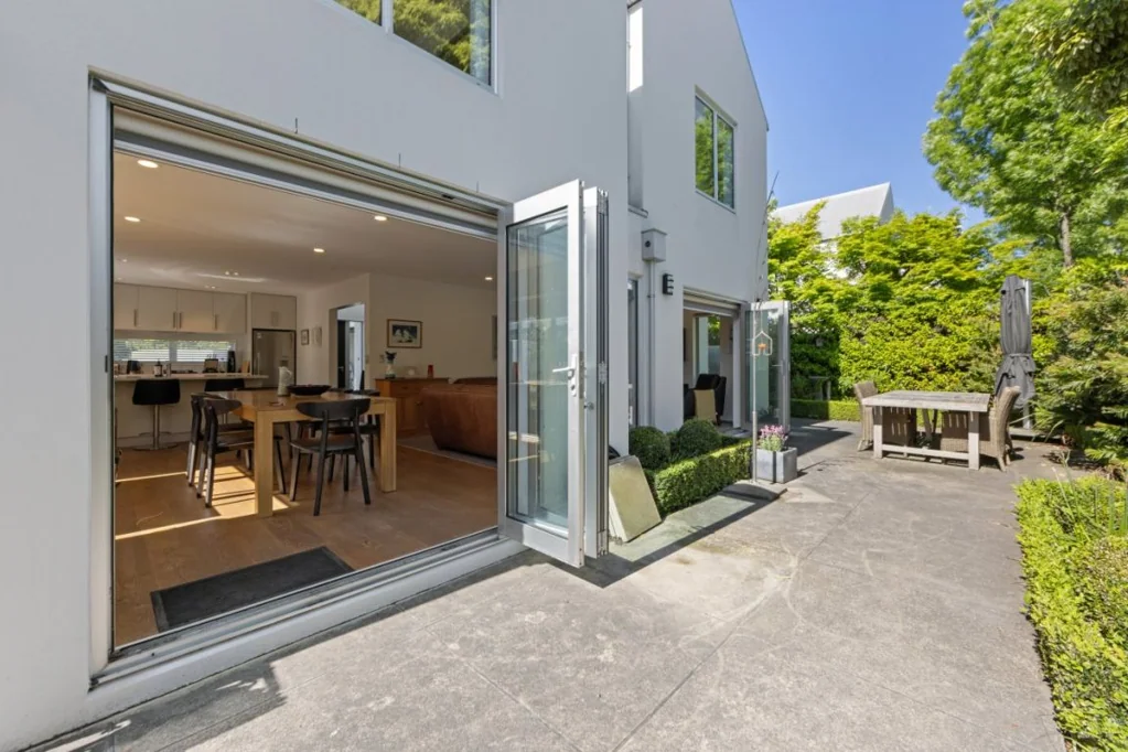 35B Holly Road, Saint Albans, Christchurch City