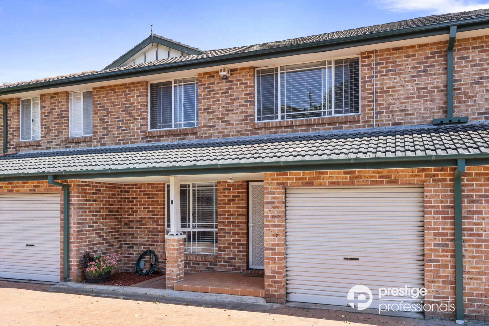 UNIT 9 153 NUWARRA RD, MOOREBANK NSW 2170, 0 침실, 0 욕실, Townhouse