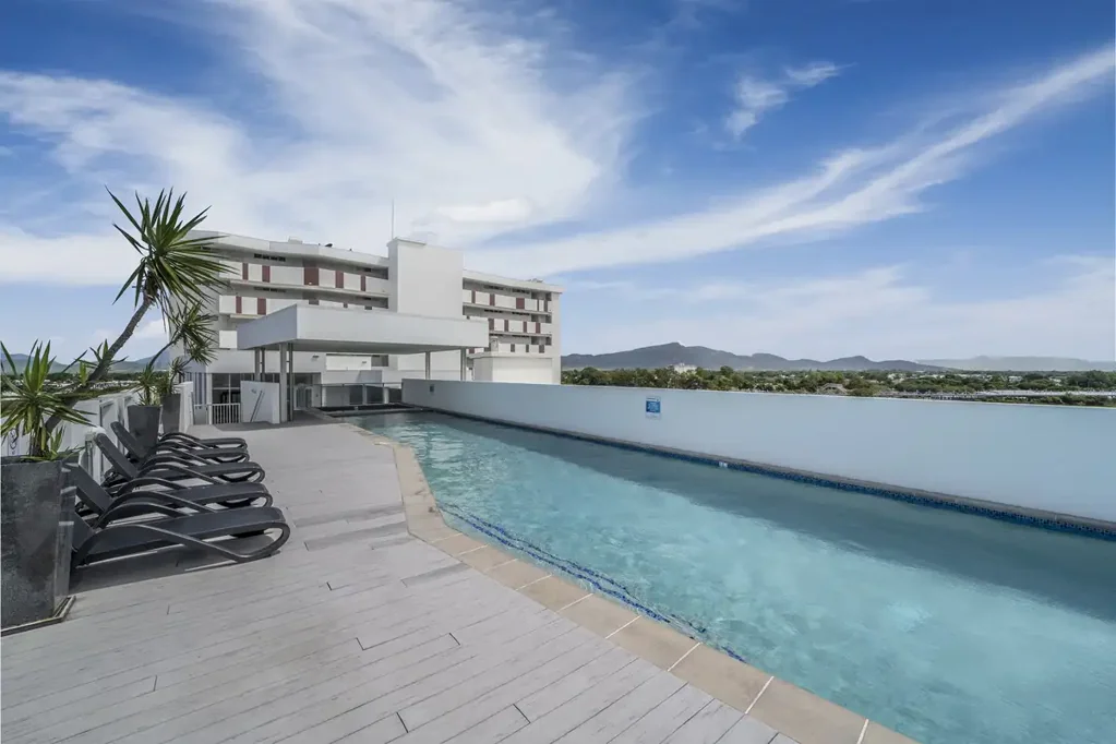 Townsville City 2房  Modern CBD Living in ‘Holborn at Central’ – Walk to Dining, Stadium & Riverfront