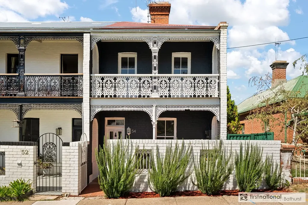 Bathurst 3房  A Beautifully Renovated Terrace in a Prime Lifestyle Location