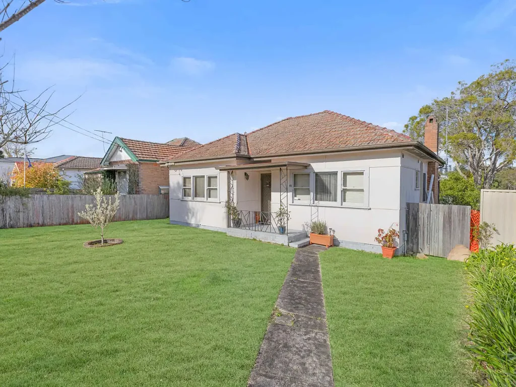 Wentworthville 3Kwarto Prime Corner Block in Wentworthville – 777sqm of Potential!