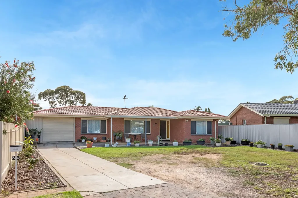 Paralowie 4Kwarto 2 SEPARATE HOMES SET ON 744m2; ALLOTMENT (RENTAL POTENTIAL $840 to $890 PW)