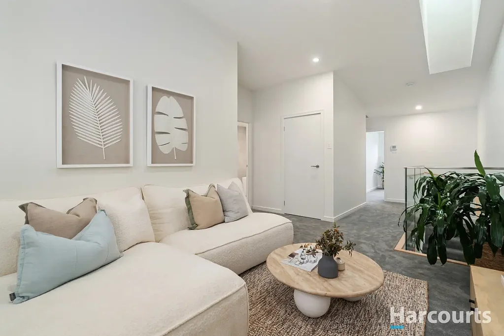 Charlestown 3ห้องนอน Architectural Excellence, Superior Craftmanship and Lifestyle Convenience in Prime East Charlestown Location