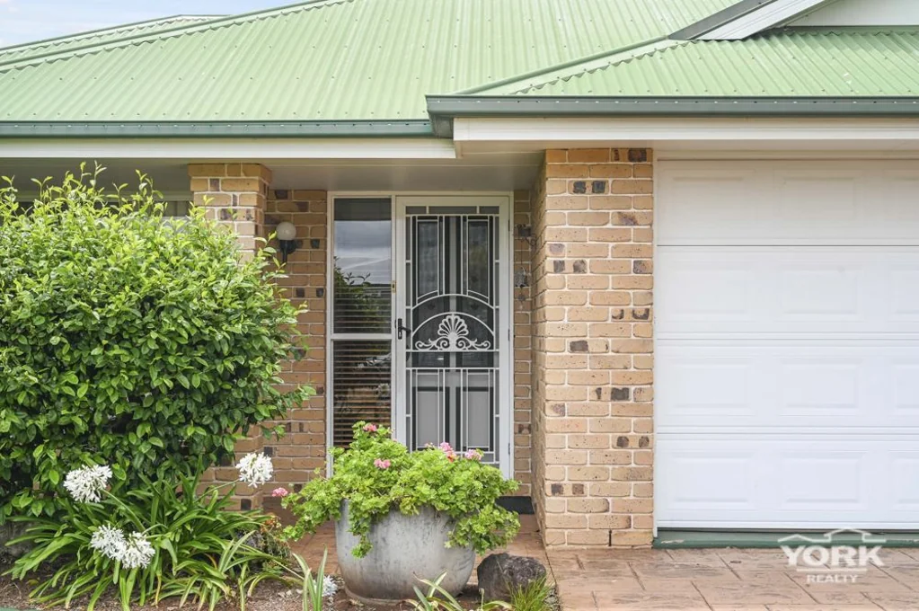 16 Gerbera Court, Middle Ridge, QLD 4350