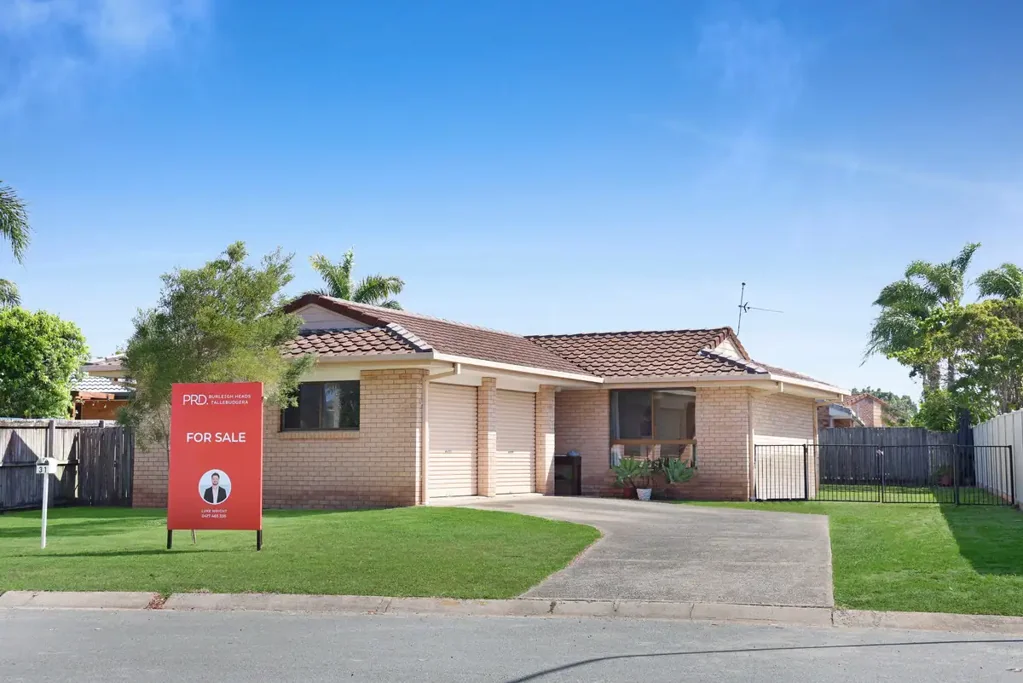 31 Lakeridge Drive, Varsity Lakes, QLD 4227
