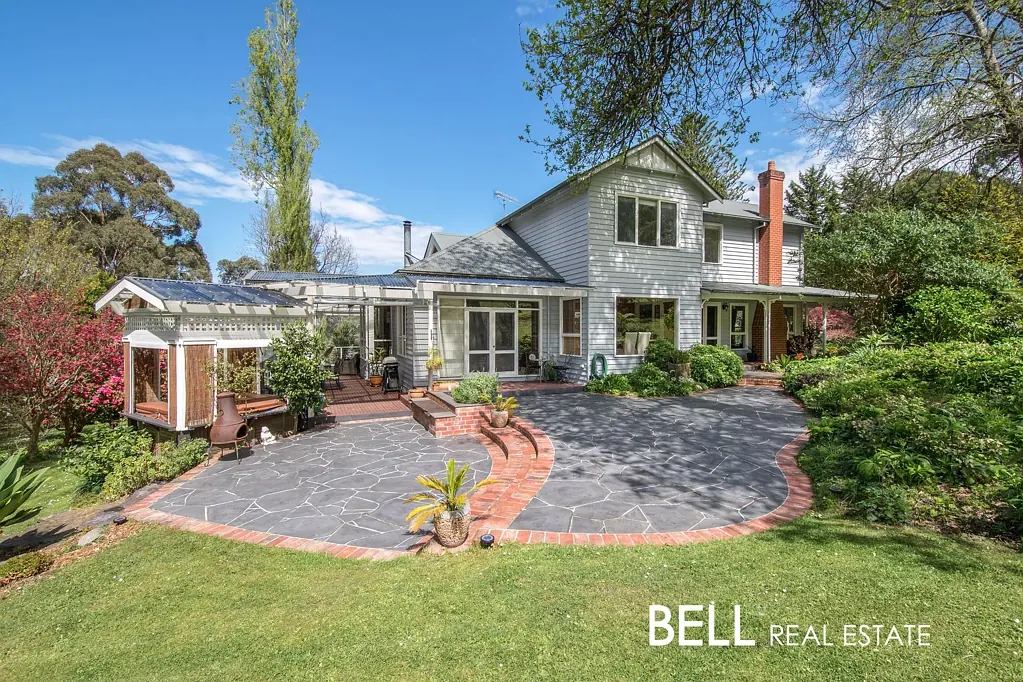 24 Florence Avenue, Upwey, VIC 3158