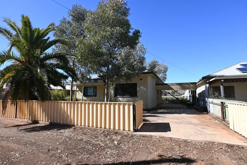 Broken Hill 3房  CALLING ALL RENOVATORS