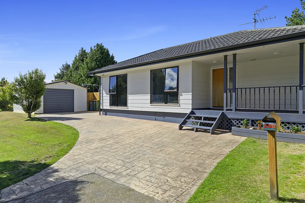 256 Major Drive, Kelson, Lower Hutt, Wellington