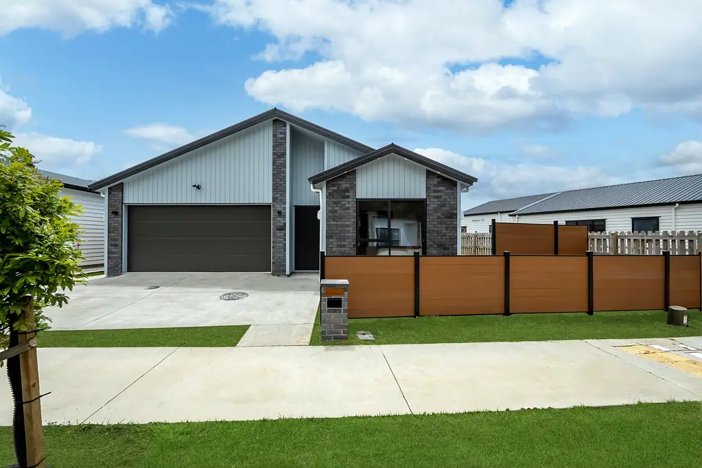Opaheke 4房  Unbeatable Value! Brand New Brick & Weatherboard