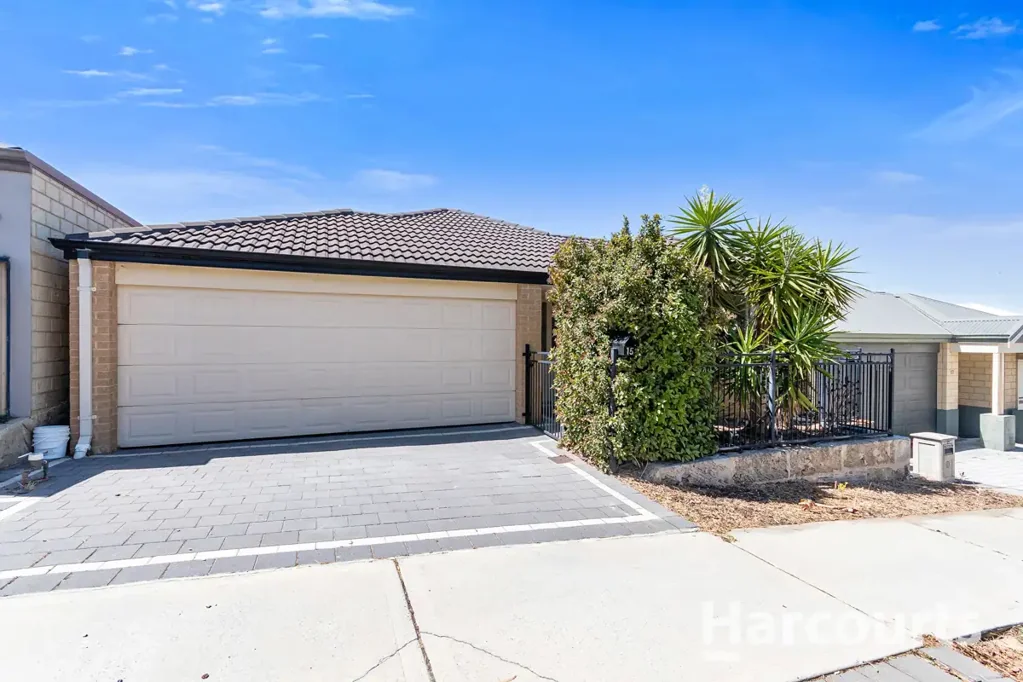 15 Hollywood Heights, Clarkson, WA 6030