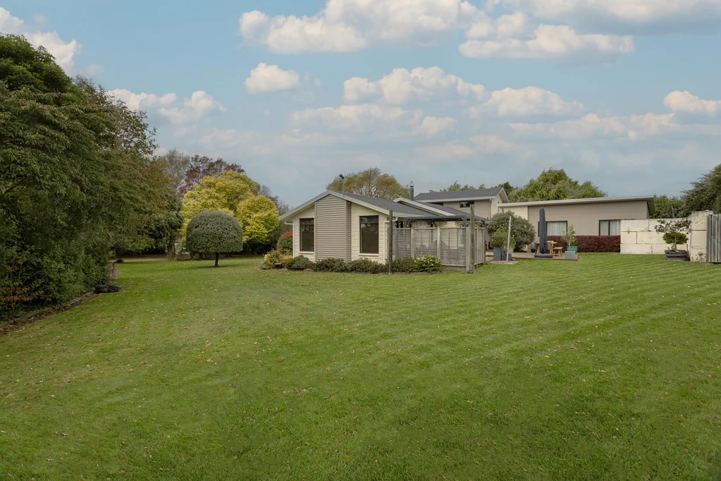 94-98 Weston Road, Weston, Waitaki, Otago