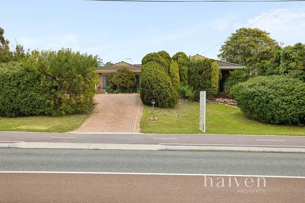Craigie 3 Slaapkamer Family Comfort, Versatility & Future Potential on 683sqm R20/R40 Block!