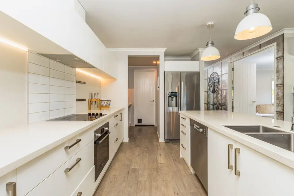 Methven 4침실 * UNDER OFFER * Why Buy New - Enjoy Upgrades For Less!
