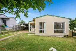 22 BUNA ST, Orange