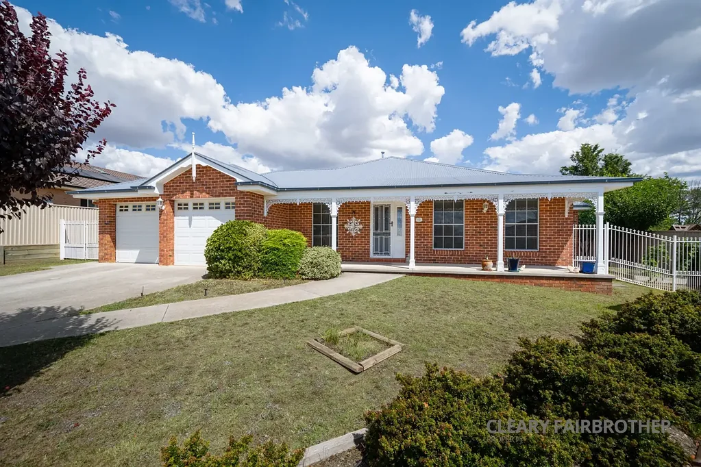 13 Walpole Close, Kelso, NSW 2795