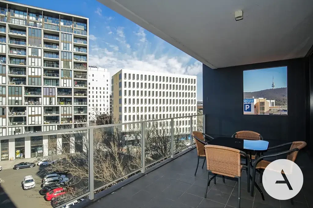 Two-Bedroom Executive Apartment in Prime City Location!