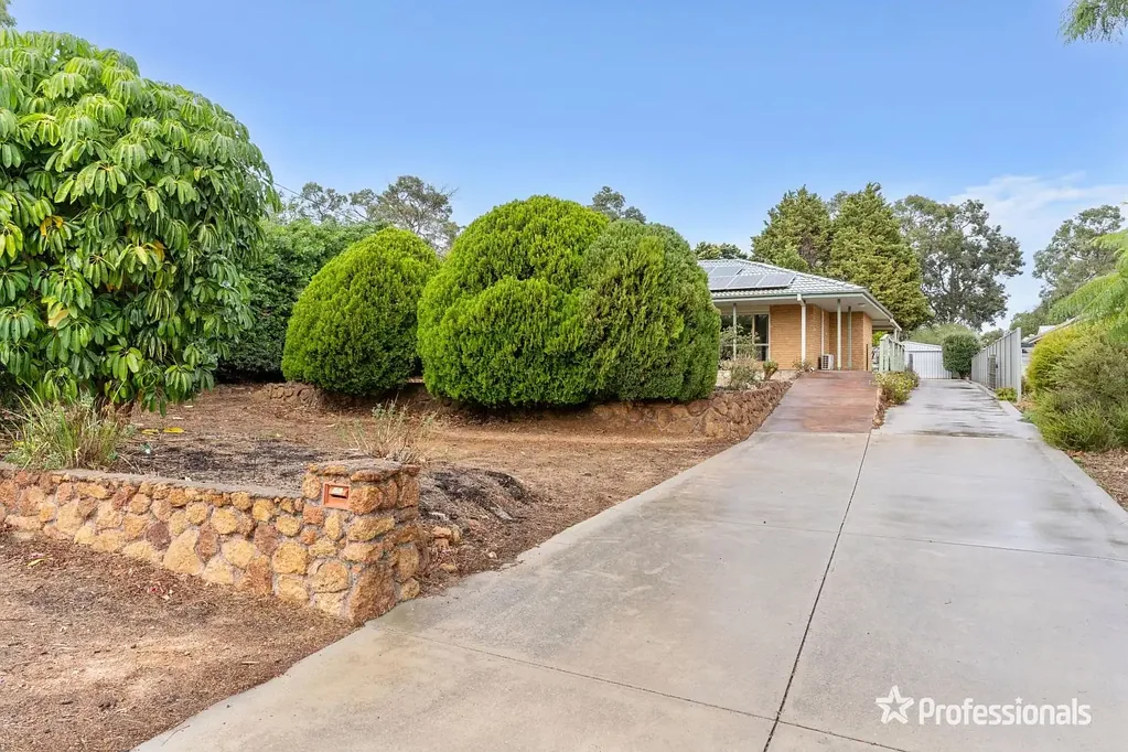 13 Temby Avenue, Kalamunda, WA 6076