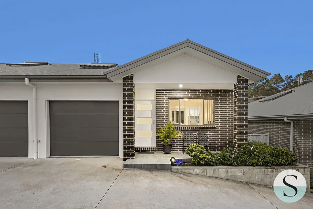 Fletcher 2Zimmer Low-Maintenance Fletcher Living with Generous Contemporary Interiors, Large Private Outdoor Space & Single Garage, Huge Value!