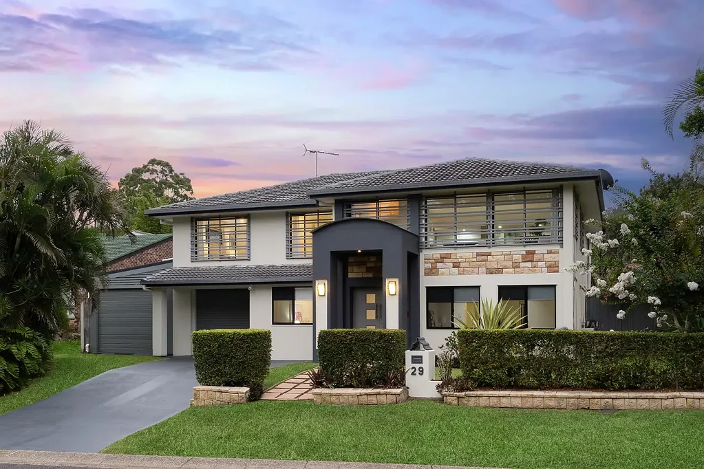 29 Marmindie Street, Chapel Hill, QLD 4069