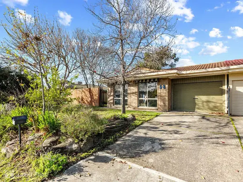 Morphett Vale 3ਬੈੱਡਰੂਮ Add your own touches - reap the returns.