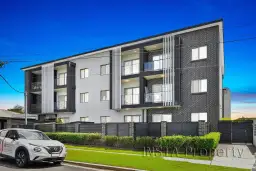 20/5 White Avenue, Bankstown