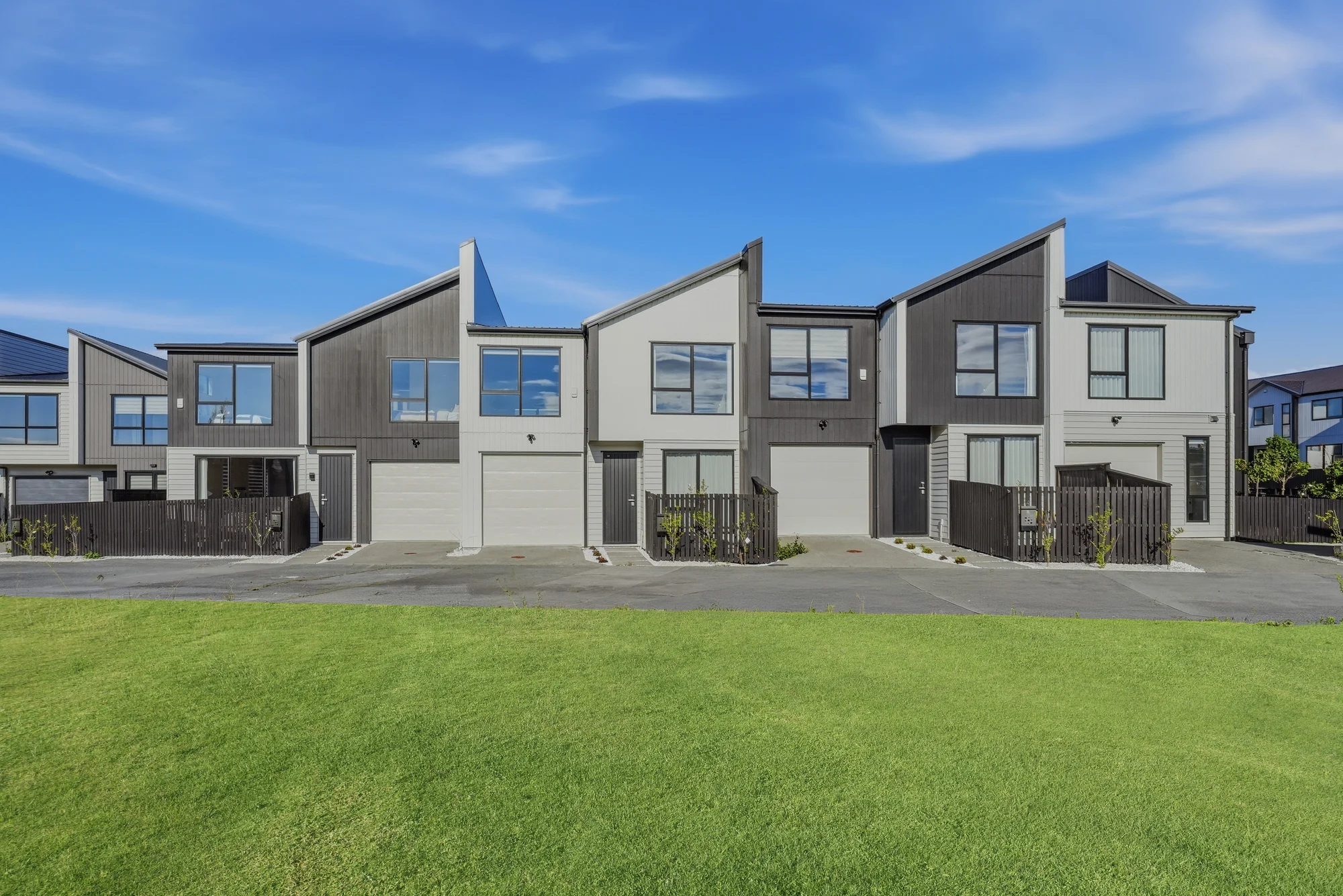 Hobsonville 4બેડરૂમ Modern, Low Maintenance & Move-In Ready