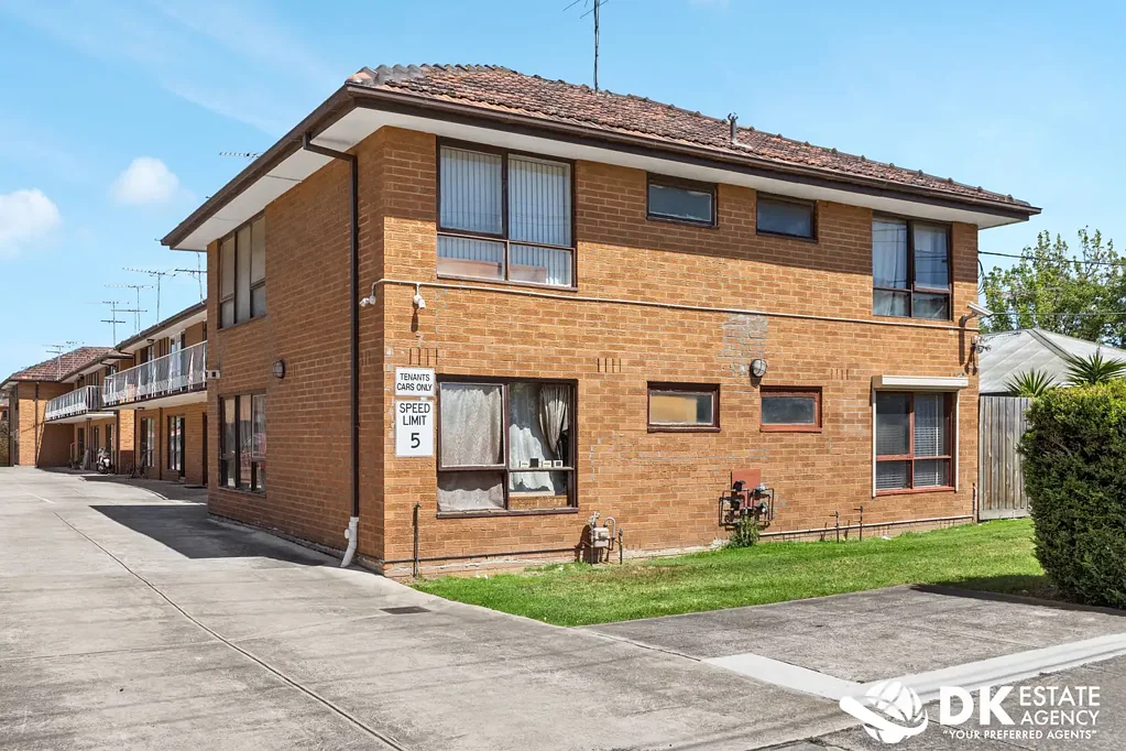 2/7 King Edward Ave, Albion, VIC 3020