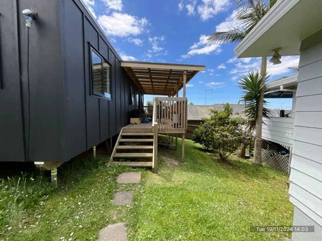 2 Bedroom 1 Bathroom Unit.