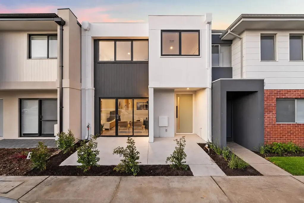 Willetton 3房  BRAND NEW Double Storey Living in Willetton