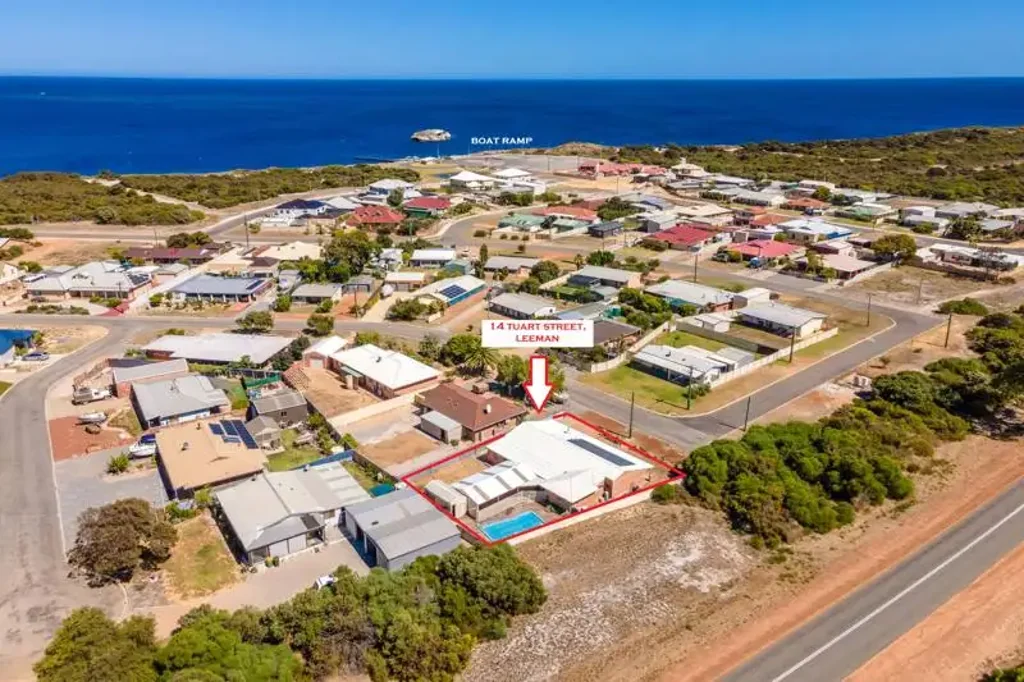 14 Tuart Street, Leeman, WA 6514