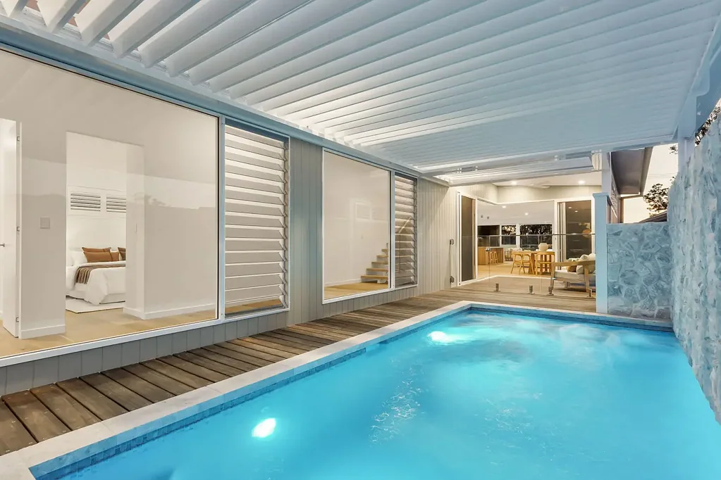 Davistown 6房  A Brand New Architectural Statement on a Premier Waterfront Setting