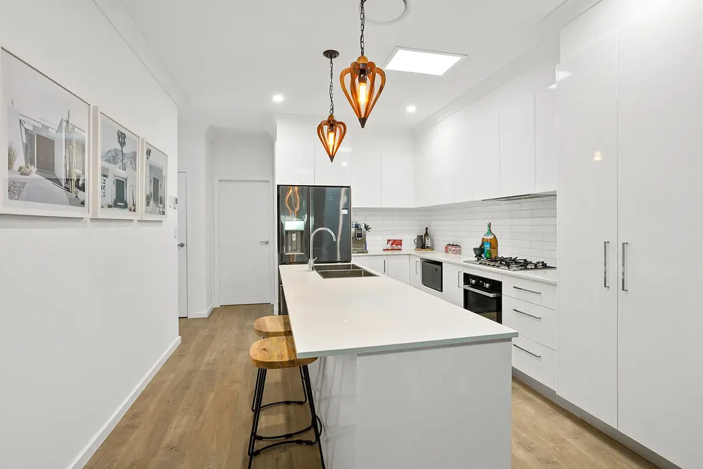 Tullimbar 3ห้องนอน Modern duplex in prime Tullimbar locale