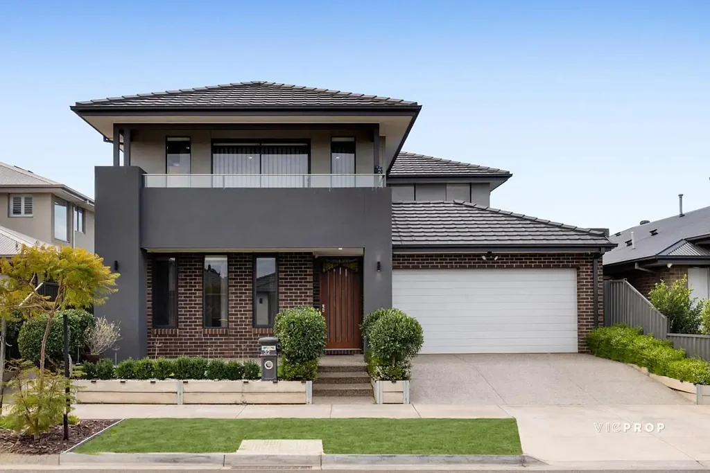 Truganina 5房 宽敞、时尚、现代舒适的宏大家庭生活 Grand Family Living with Space, Style and Modern Comfort
