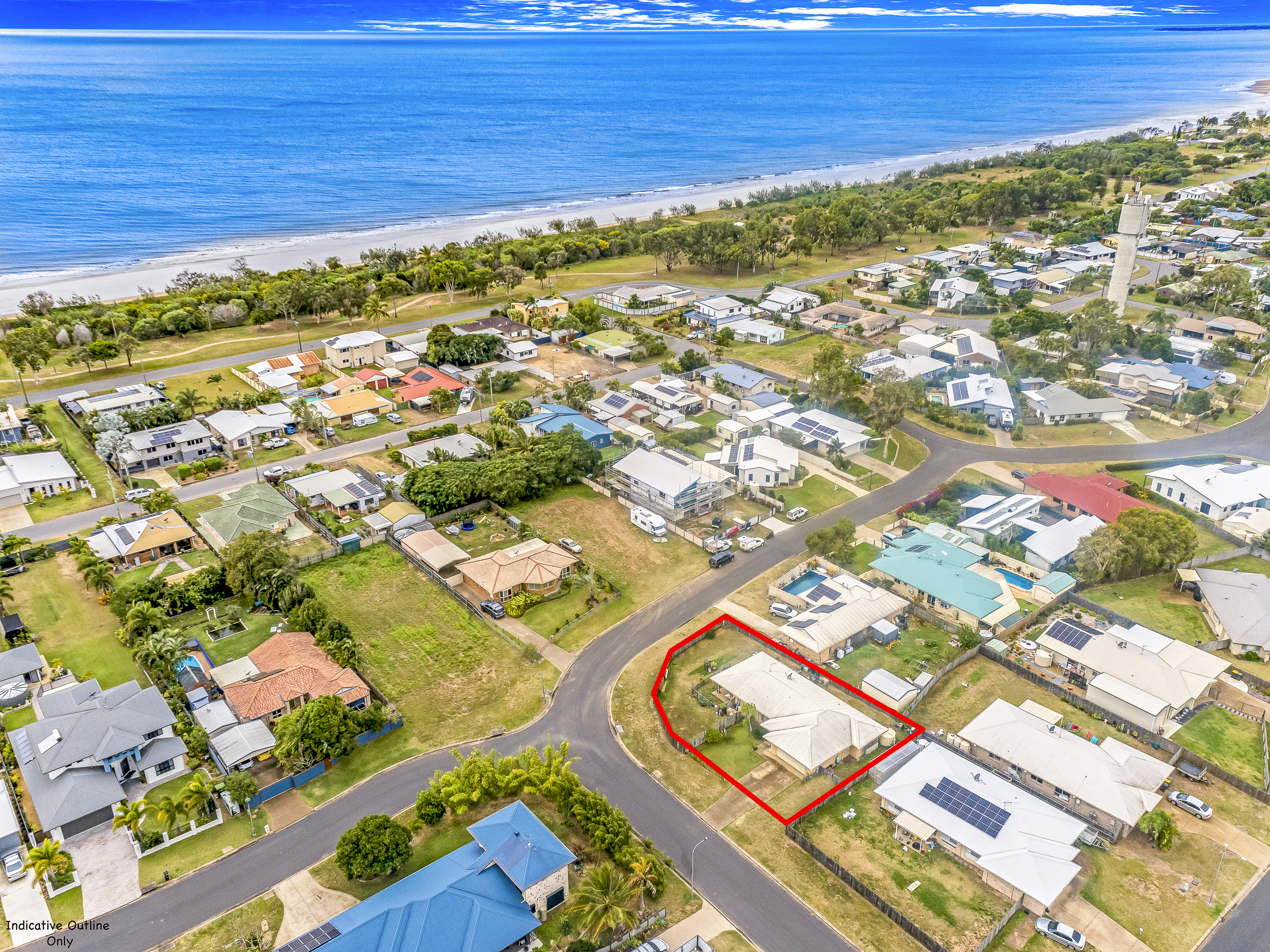 1 CYCAD CT, MOORE PARK BEACH QLD 4670, 0 chambres, 0 salles de bain, House