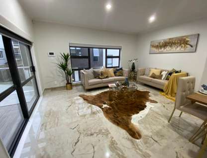 4223C Great North Road, Glendene, Waitakere City, Auckland, 4房, 3浴, 整租独立别墅