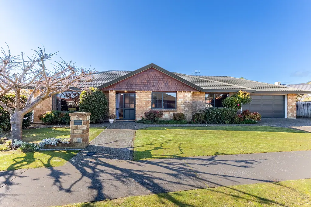 77 Guildford Drive, Paraparaumu, Kapiti Coast, Wellington