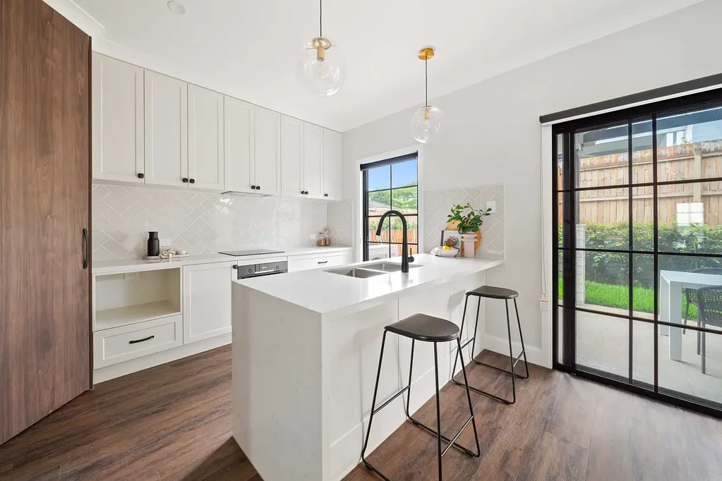 Bridgeman Downs 4ਬੈੱਡਰੂਮ Elevated Townhouse Living in Prestigious Motif Estate