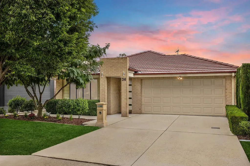36 Helen Leonard Crescent, Forde, ACT 2914